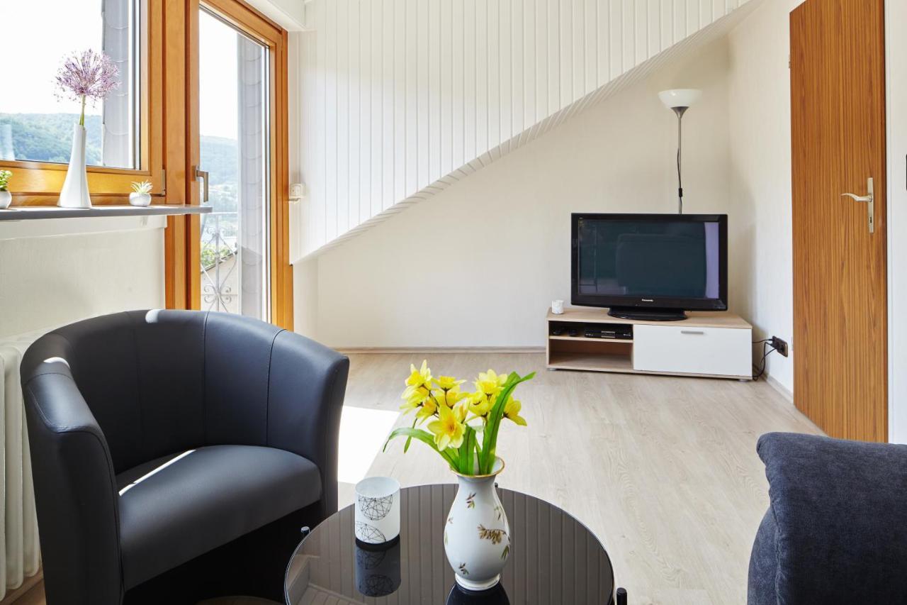 Ferienwohnung Mendgen Mit Panoramablick Bernkastel-Kues Esterno foto